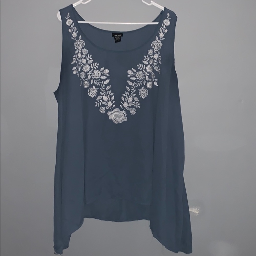 Torrid Size 2 tank top with embroidery